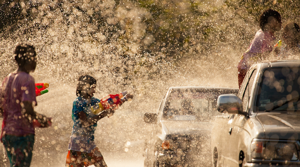 Songkran silkwinds