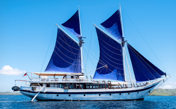 boatbuilding denpasar silkwinds
