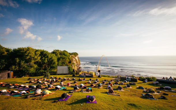 uluwatu surf villa yoga