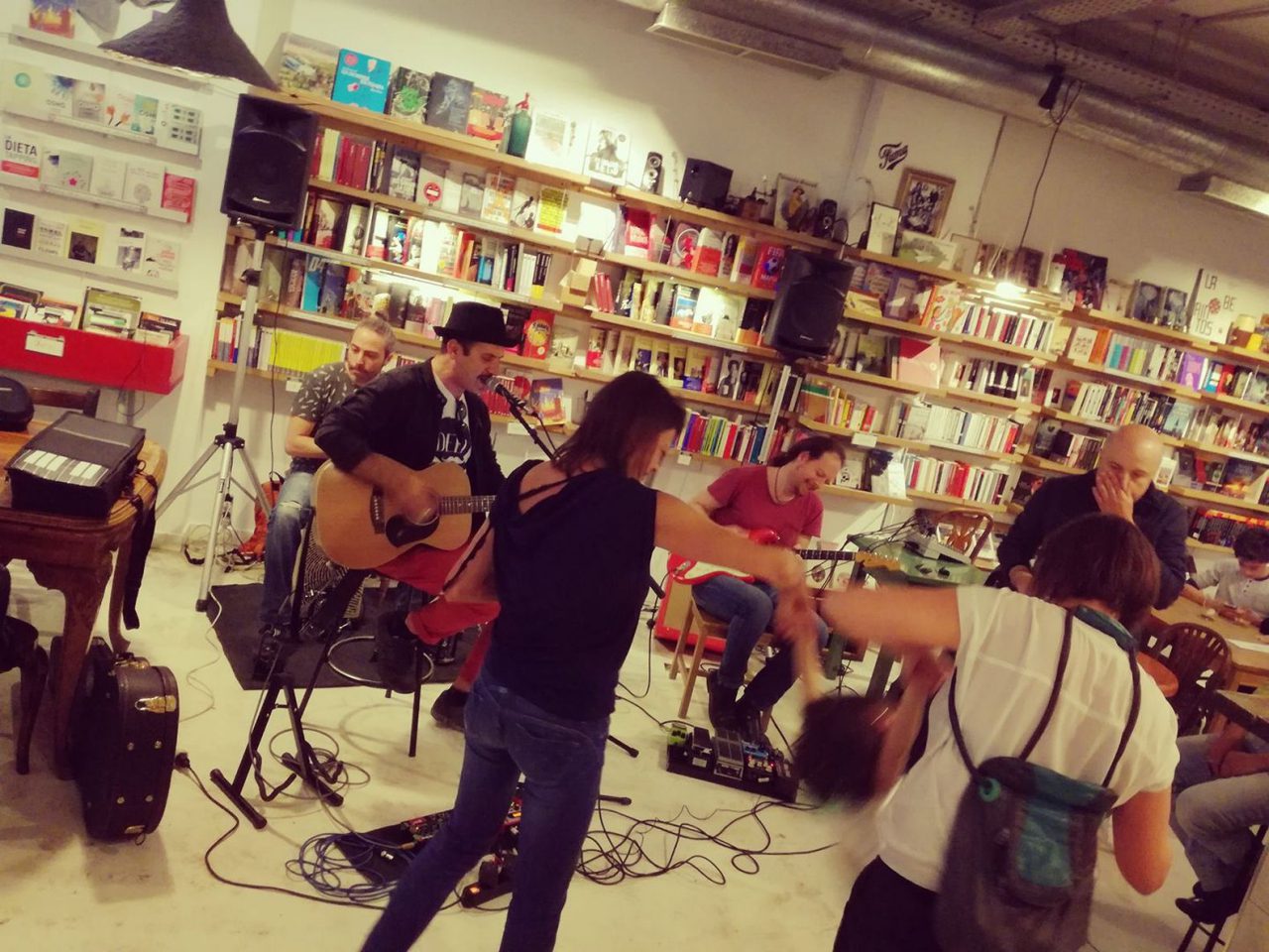 ubik cafe valencia spain