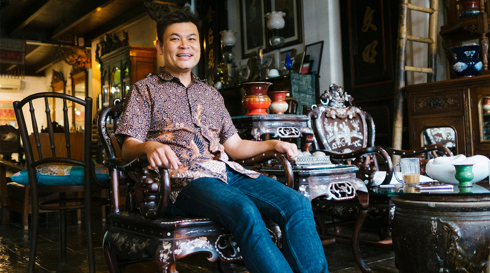 Alvin Yapp Peranakan Silkwinds