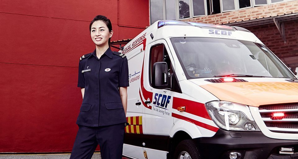 Singapore Airlines cabin crew SCDF volunteer