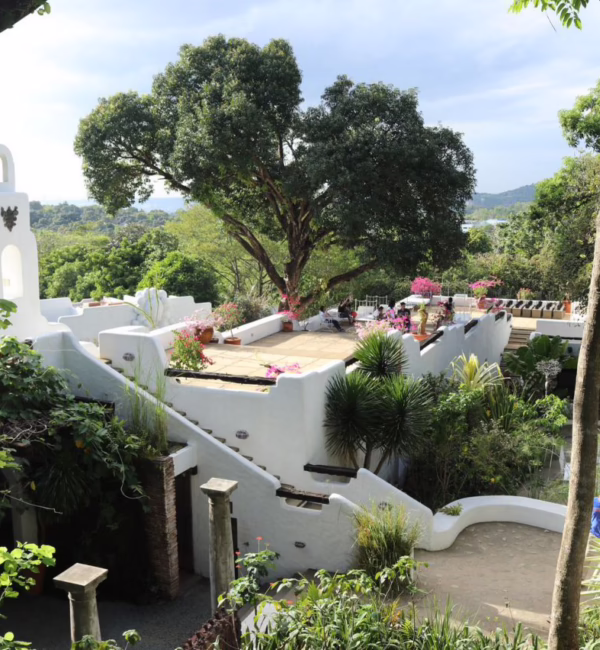 PINTO ART GALLERY MANILA GARDENS