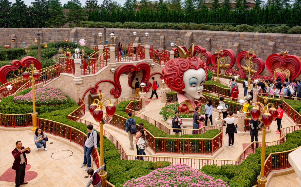 shanghai disney alice in wonerland