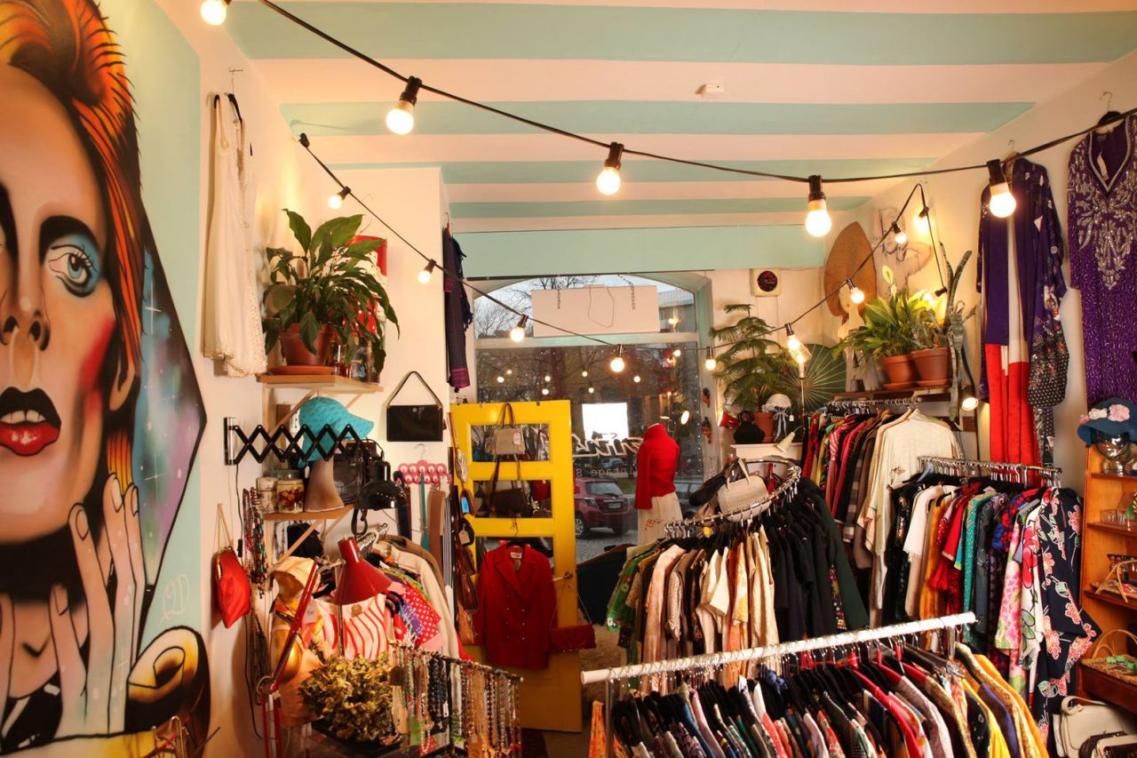 ANSA SECONDHAND VINTAGE CLOTHING STORE