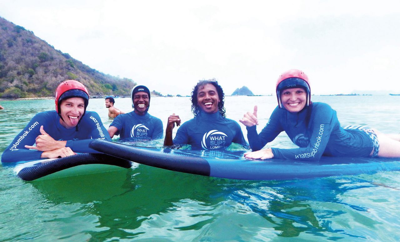whatsup lombok surfing lesson