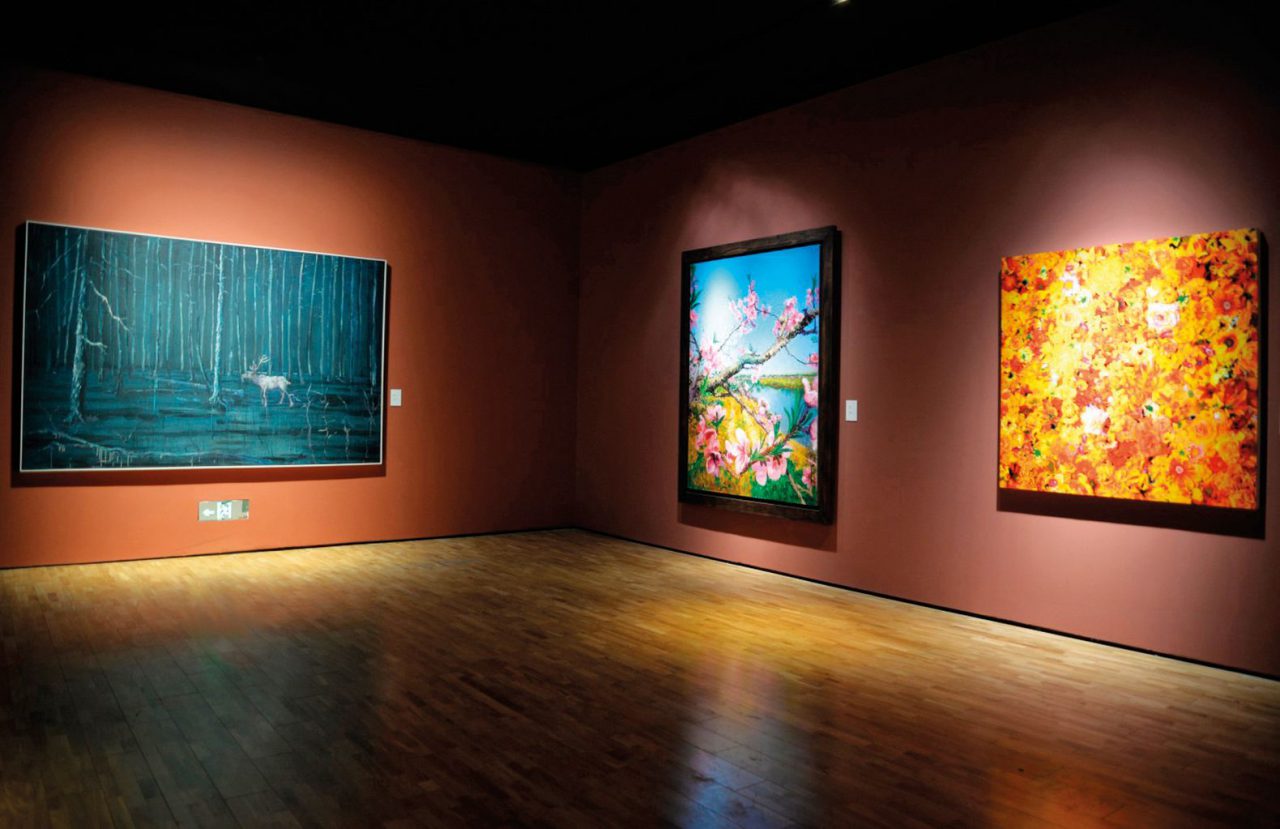 long museum art exhibit