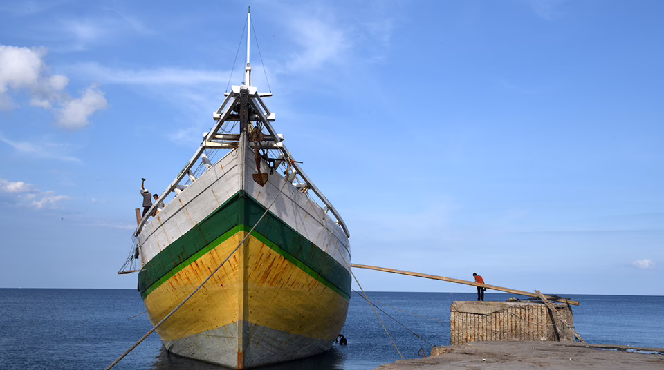 makassar boat silkwinds