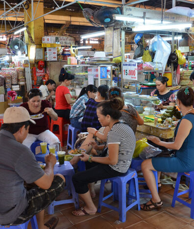 Ben Thanh Market (Photo: Tang Yan Song / Shutterstock.com)