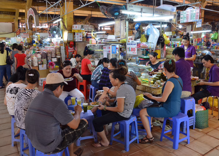 Ben Thanh Market (Photo: Tang Yan Song / Shutterstock.com)