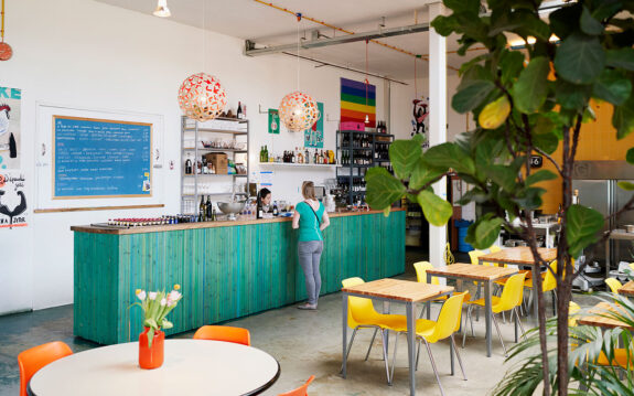 Oedipus’ colourful interior