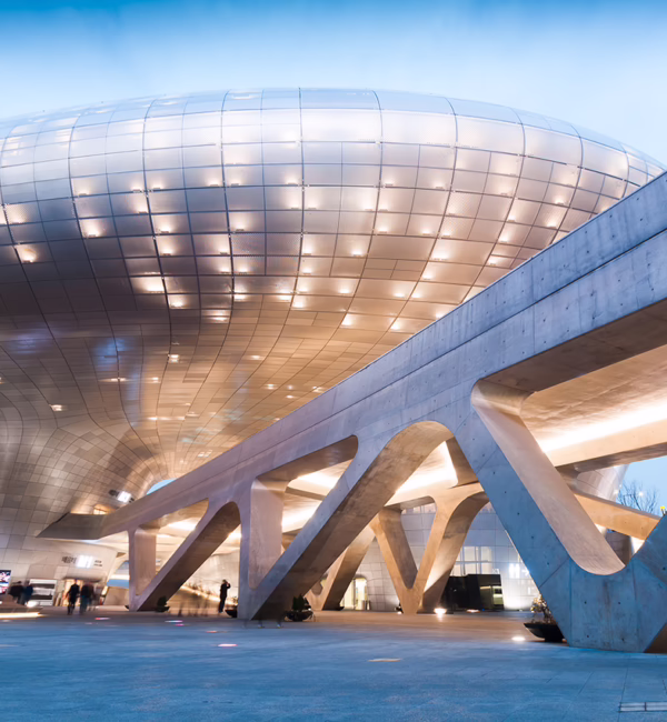 Dongdaemun Design Plaza (T.Dallas / Shutterstock.com)