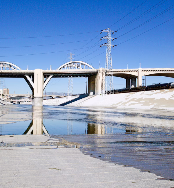 Los Angeles River (Photo: Philip Pilosian / Shutterstock.com)