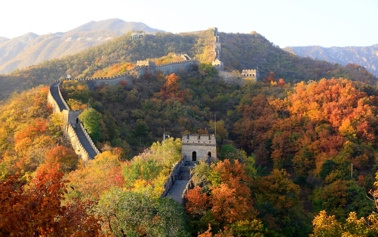 Great-Wall-of-China-fall-foliage-SilverKris