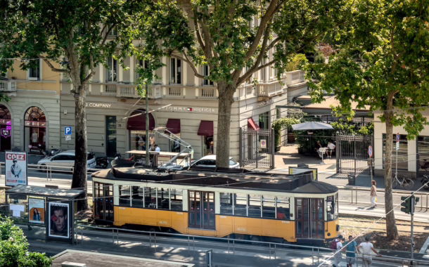 milu milan view silverkris