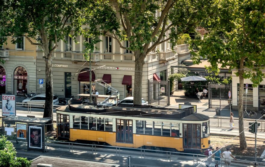 milu milan view silverkris