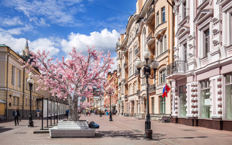 arbat street moscow silverkris city guide