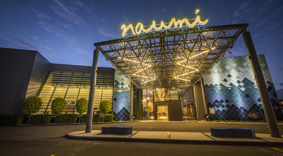 Naumi hotel auckland airport feature silverkris