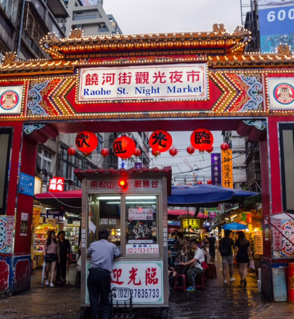 Roahe Night Market Taipei city guide SilverKris