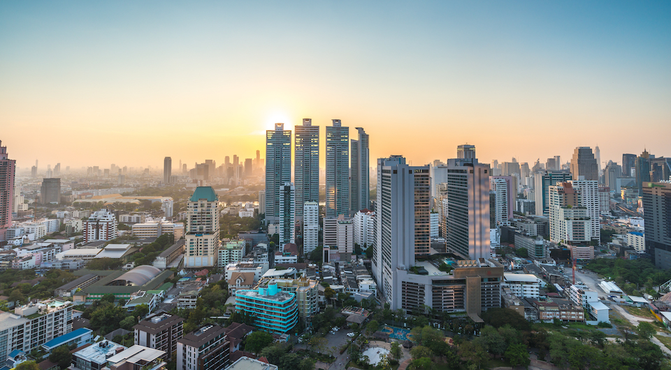 phrom phong By shibata70 feature