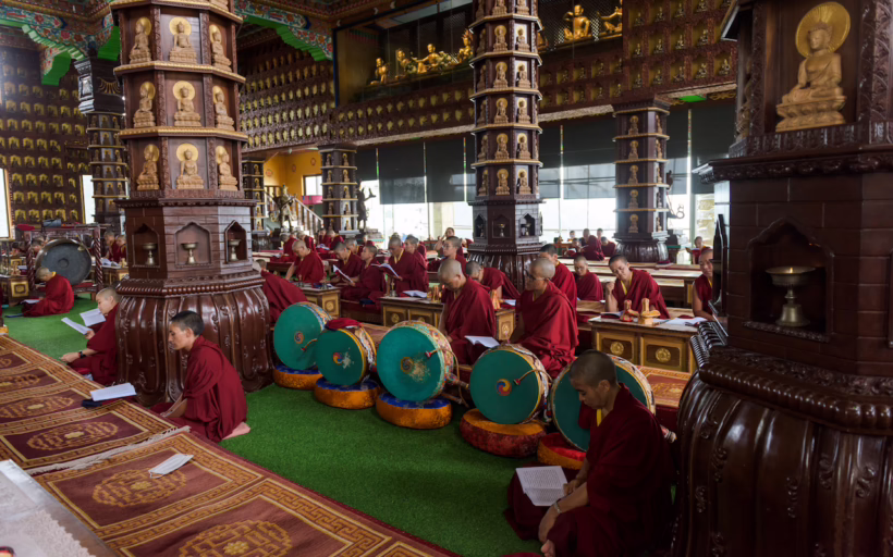 Drukpa nuns studying