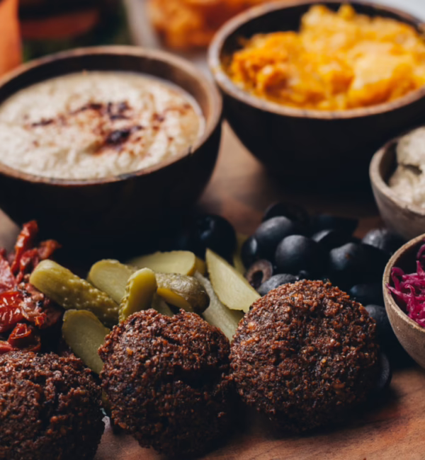mezze plate istanbul traditional food
