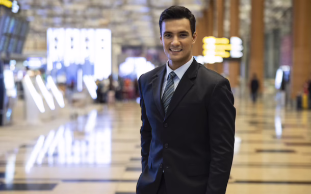 Nicolas Greguor cabin crew discover singapore