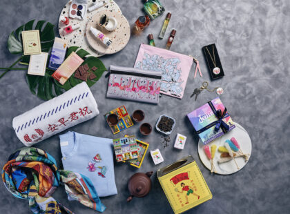 Souvenirs STB Discover Singapore fashion and retail