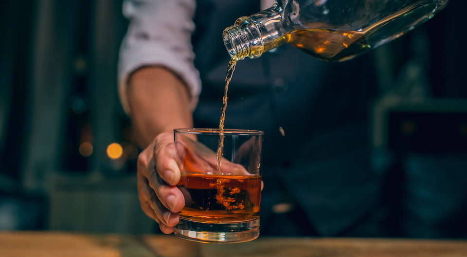 whiskey/whisky beginner's guide bartender