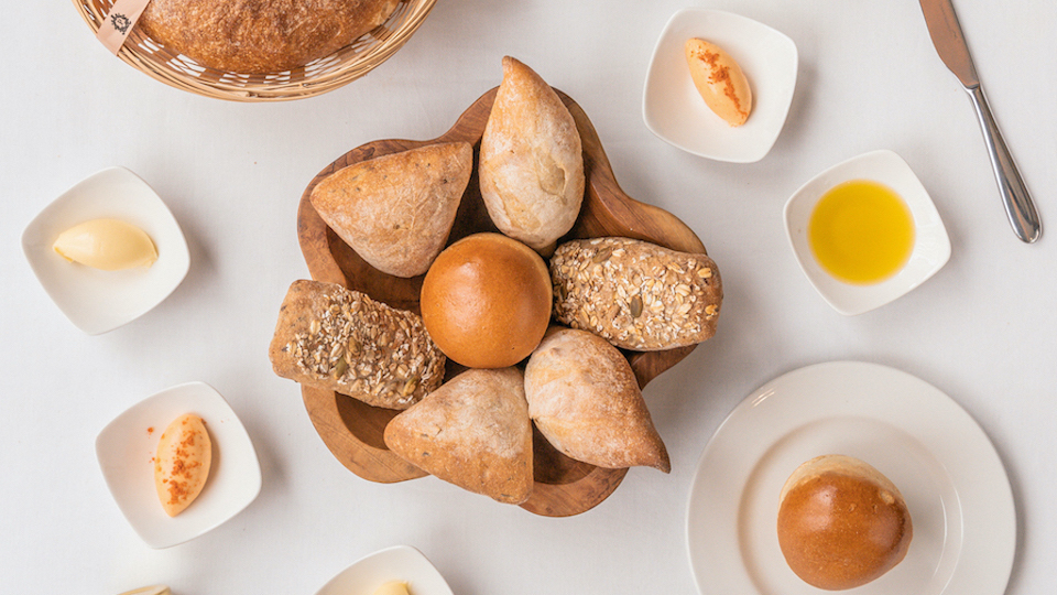 Tablescape Bread and Butter Set