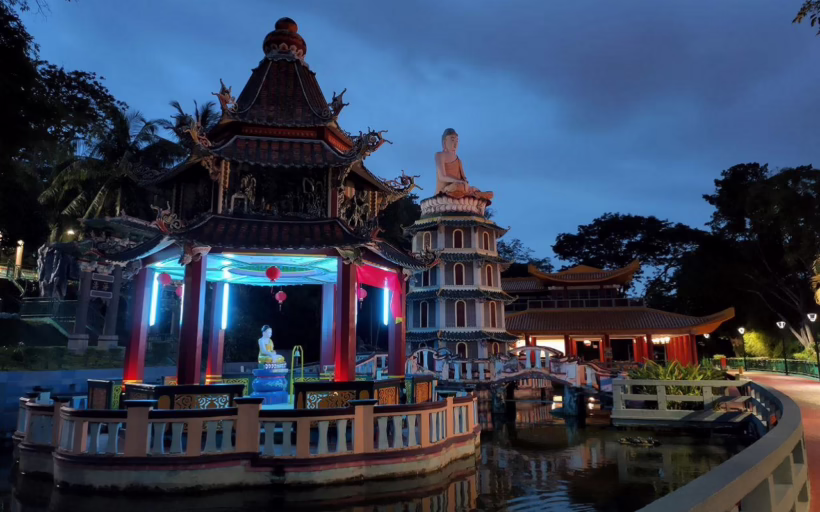 Pagoda Pond - Night