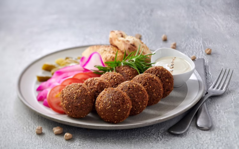 falafel balls platter