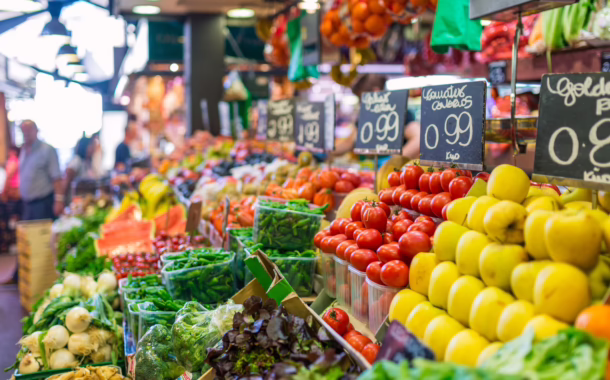 fruit stall la boqueria Market