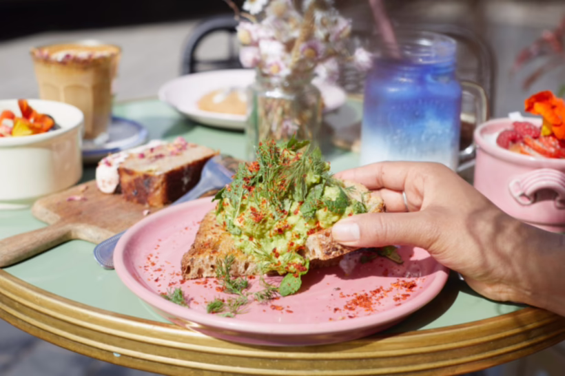 best coffee date places London - Farm Girl Cafe