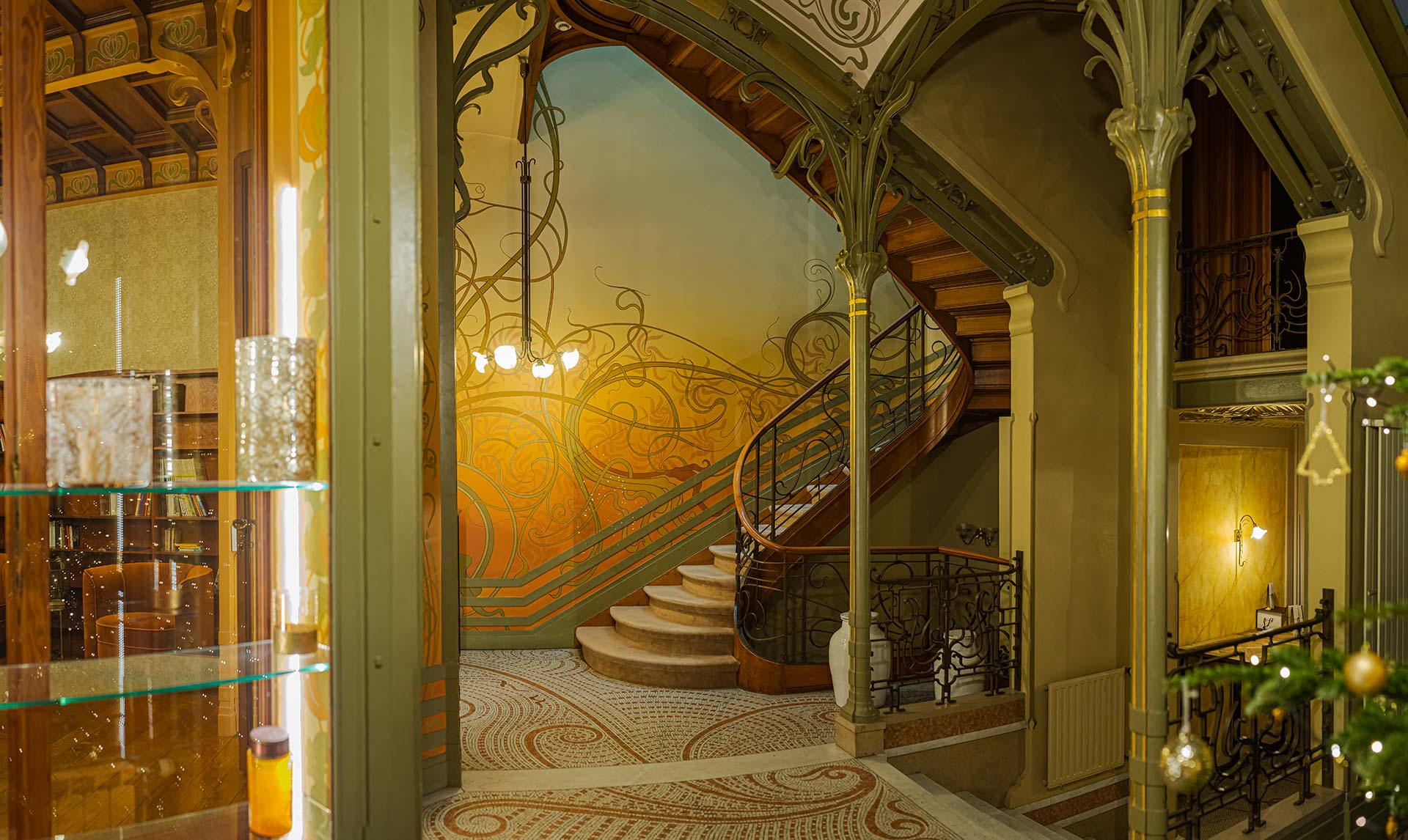 The best way to explore Brussels' opulent Art Nouveau past is on a