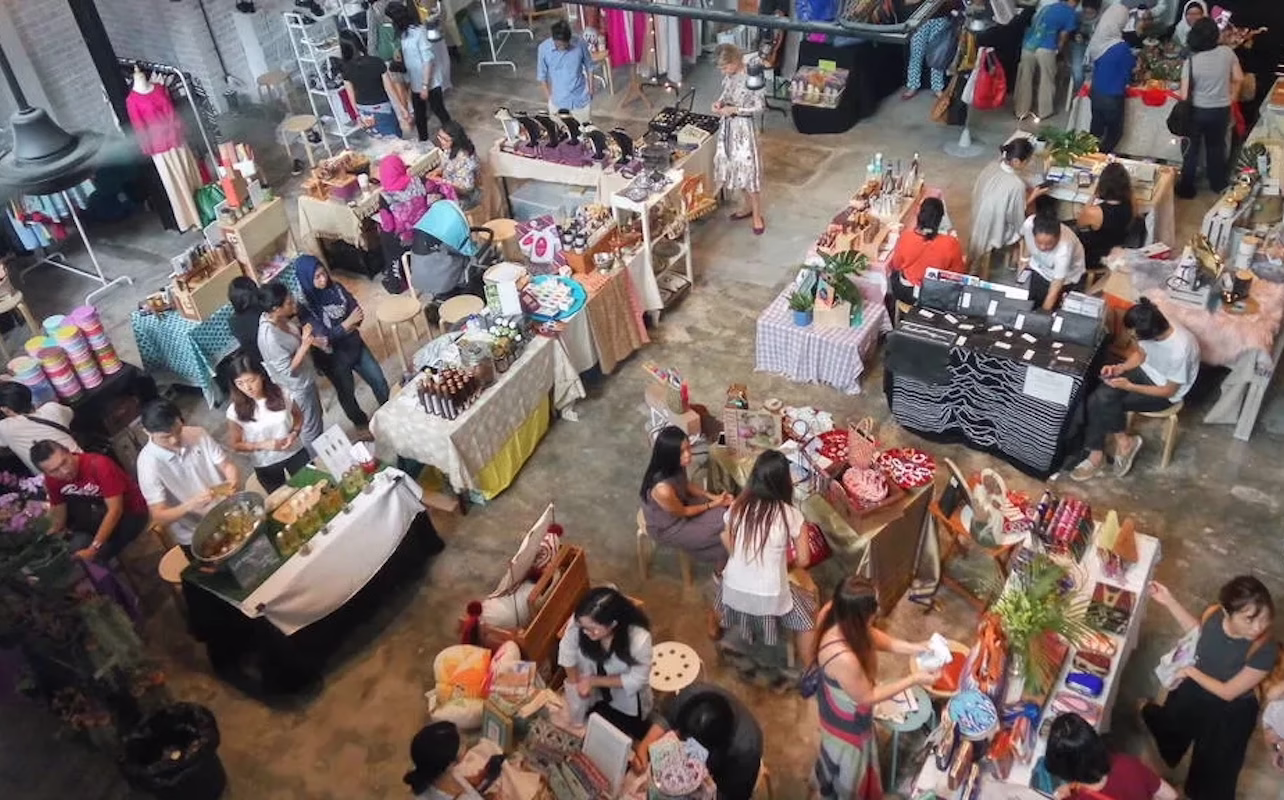 sunny side up market kl silverkris