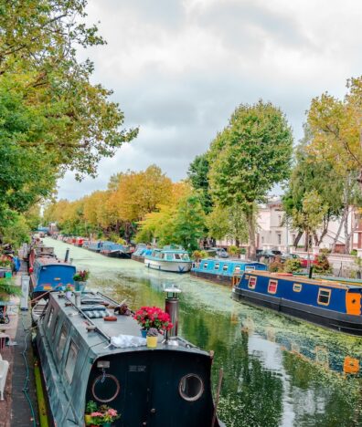 Silverkris-City-Guide-London-Little-Venice-shutterstock_1619634238