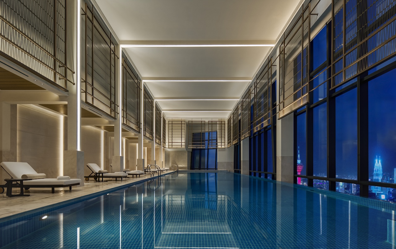 Park Hyatt Kuala Lumpur_Pool Straight Low Angle