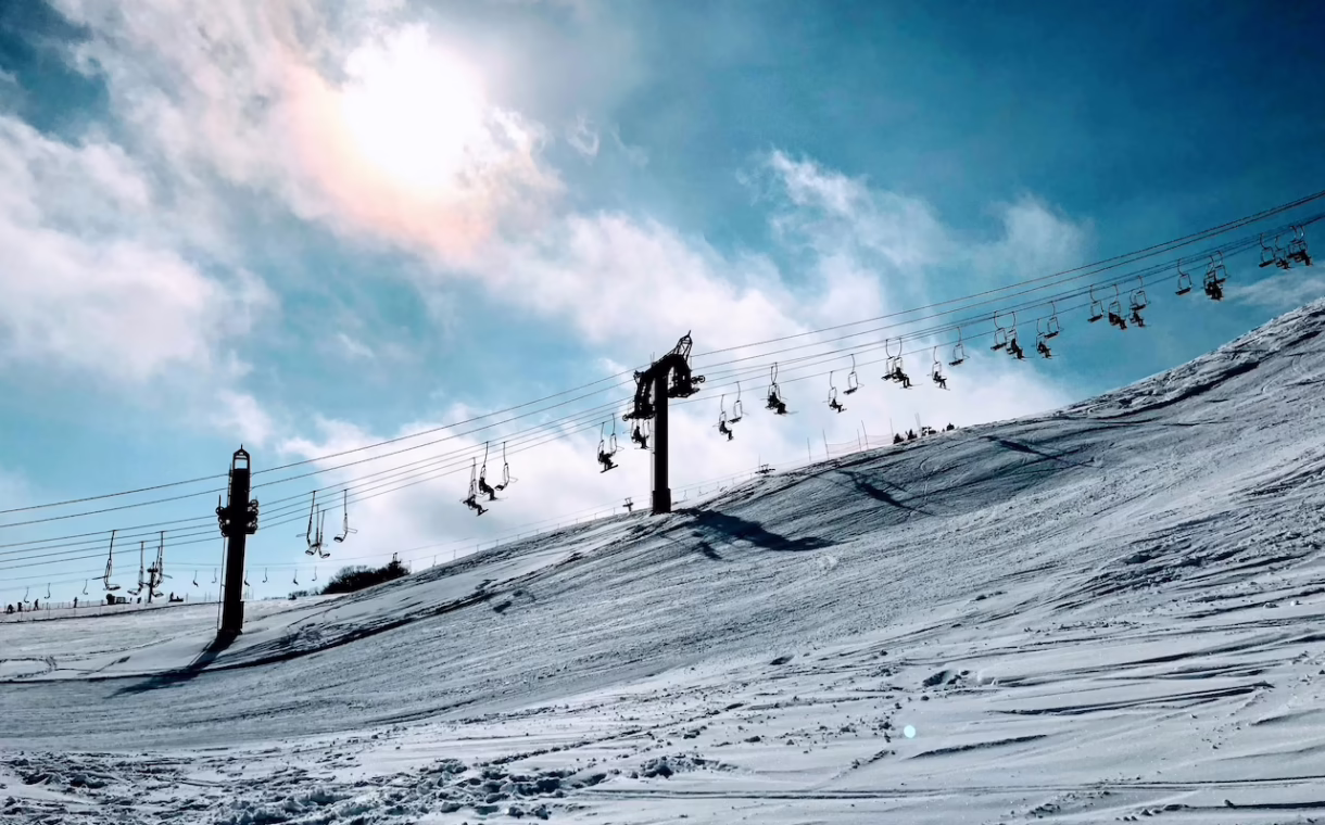 ski destinations asia stanley-cheung-unsplash