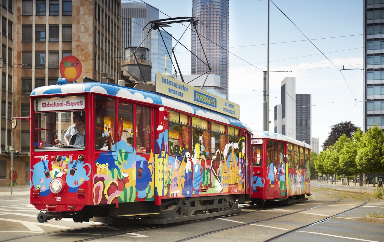 The Ebbelwei-Express Frankfurt Silverkris city guide