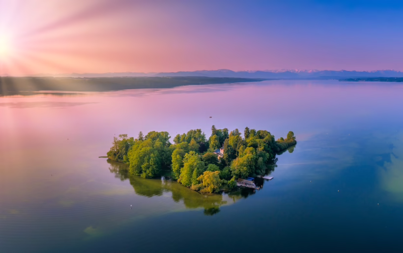 Starnberger-See-is-Roseninsel-Bavarian-lakes-SilverKris
