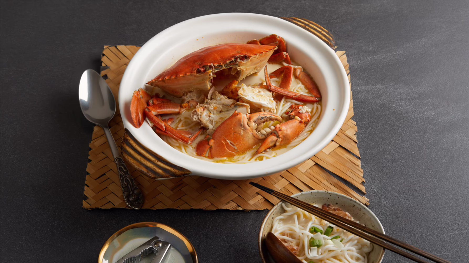 Signature vermicelli crab soup dish at Mellben Seafood restaurant