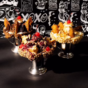 Black Tap CrazySundaes_Group Shot silverkris