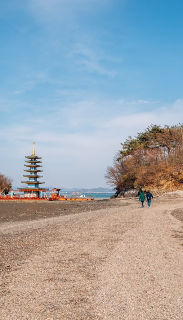 Chungcheong beach, in Anmyeondo, South Korea