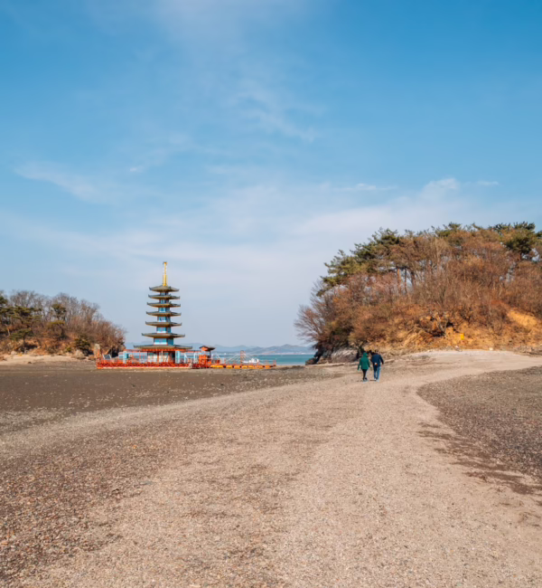 Chungcheong beach, in Anmyeondo, South Korea