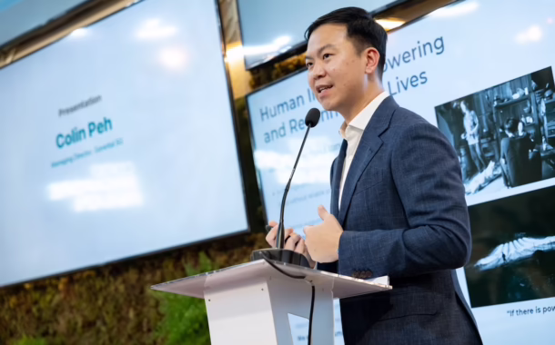 Photo Caption_ Colin Peh speaks on the human impact of clean energy innovation, sharing GoRental SG’s work across communities in Asia