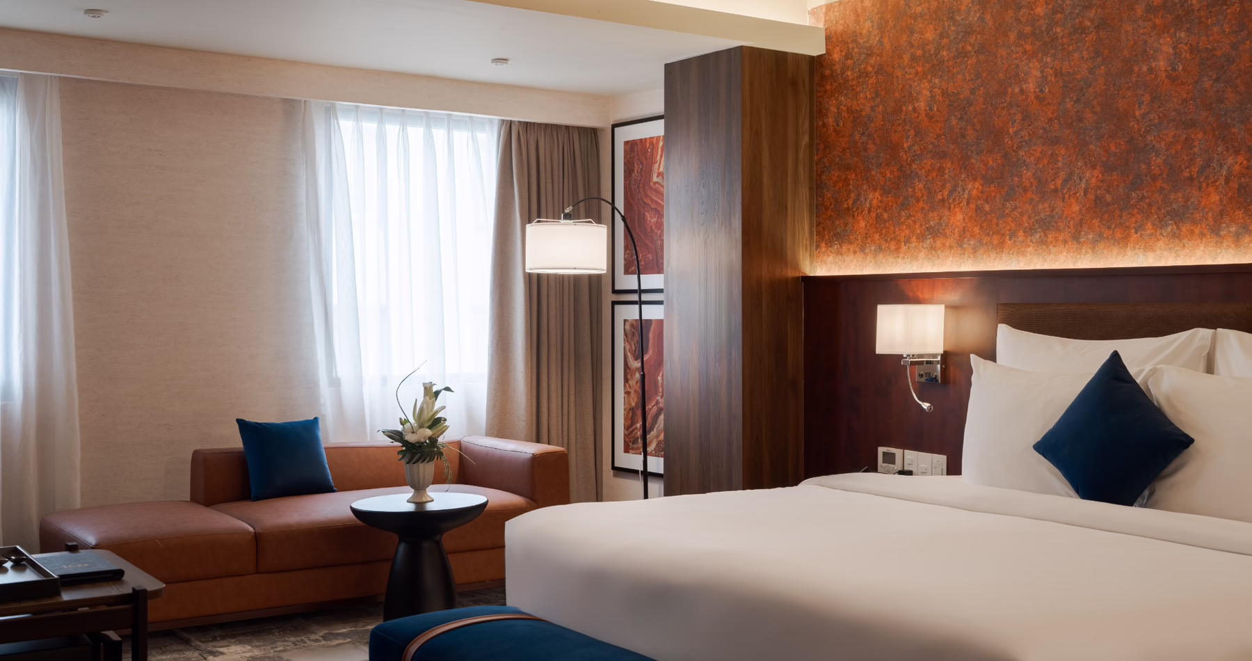 Kin Hotel Ly Tu Trong Edition Executive City View room