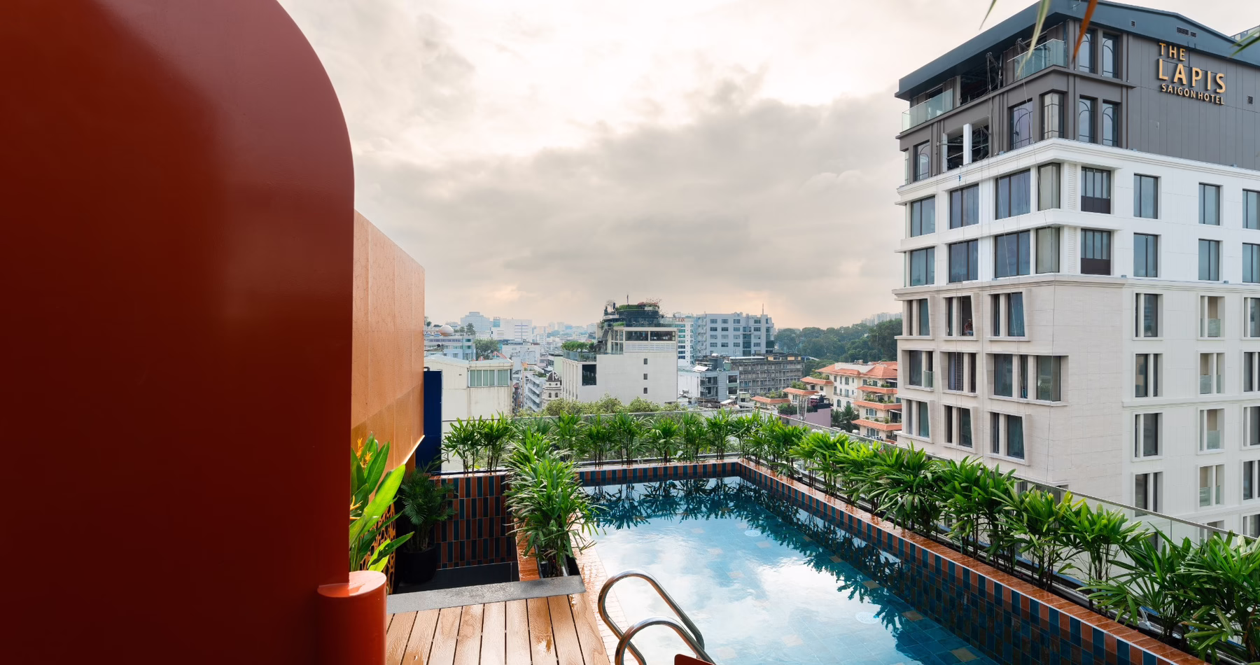Kin Hotel Ly Tu Trong Edition rooftop pool