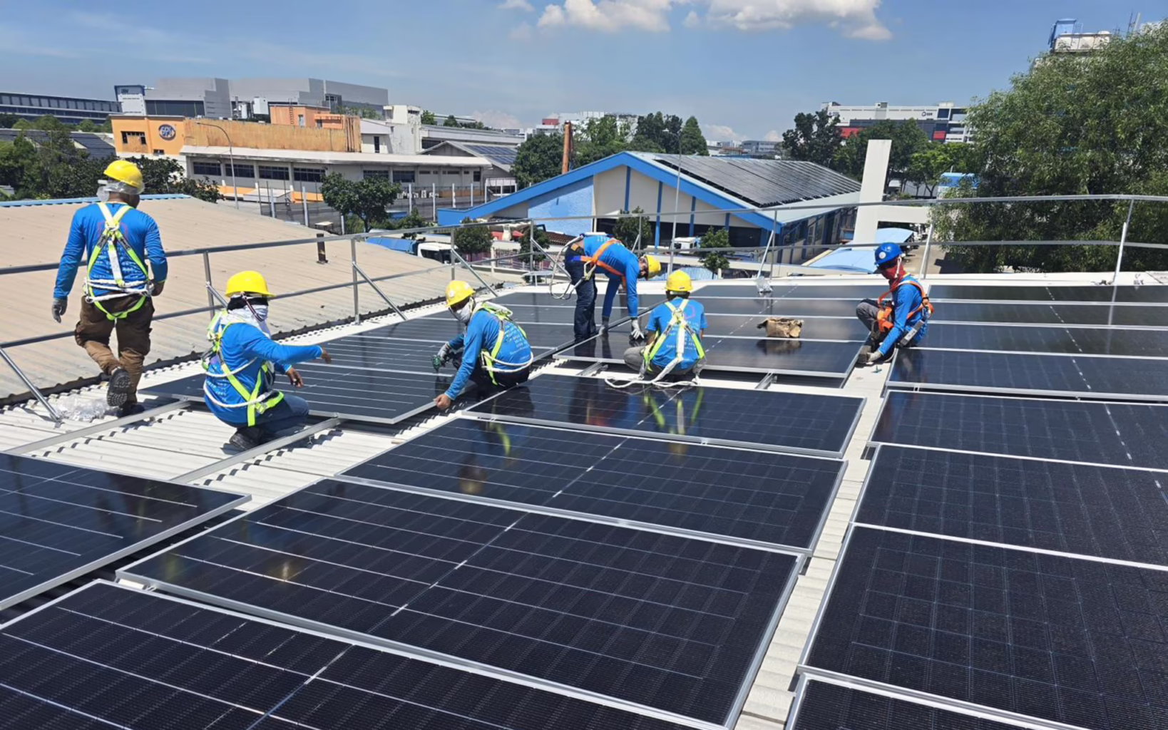 9 Solar Fintech solar panels