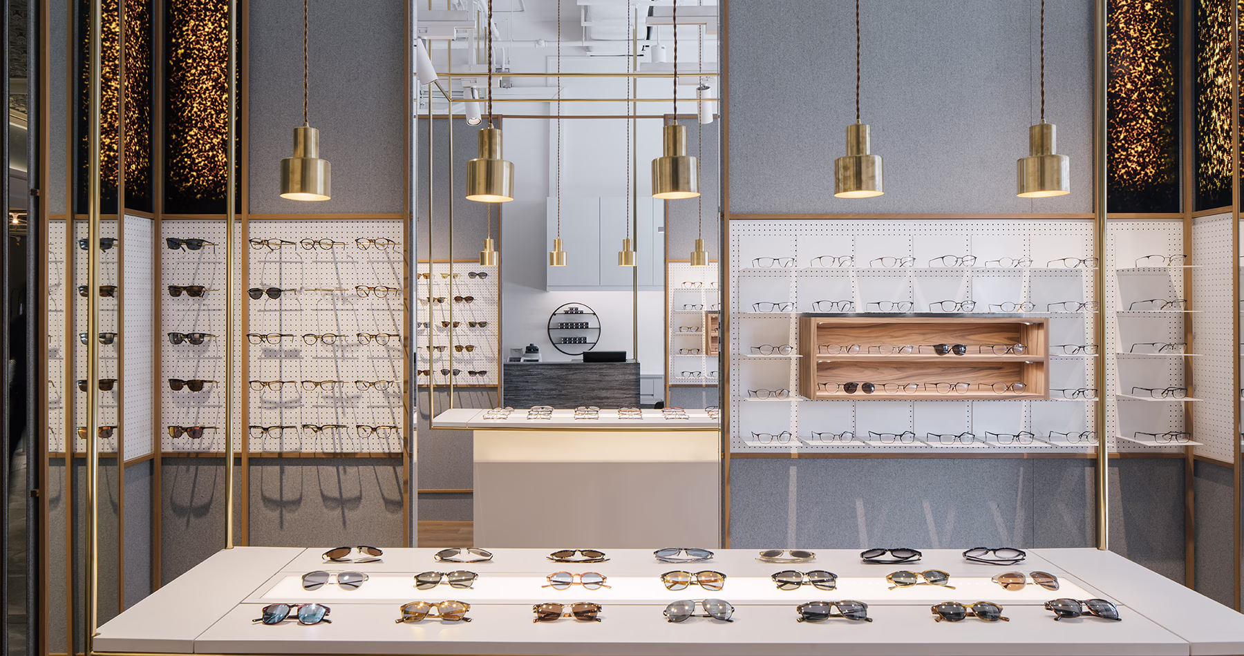 O+ Eyewear store front